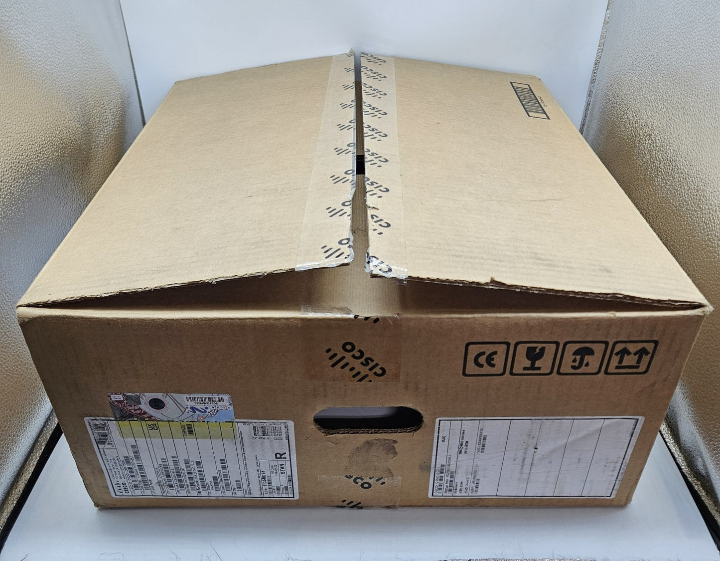 NEW Cisco Catalyst 24-Port GbE Network Switch w/C9200-NM-4X & 2x PSU C9200-24T-E0