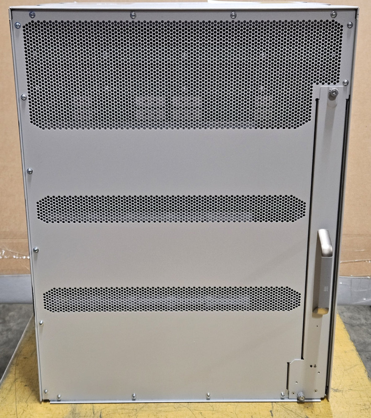 Cisco Catalyst C9400 10-Slot Network Switch w/ 5x C9400-LC-48U 2x SUP-1XL C4910R1