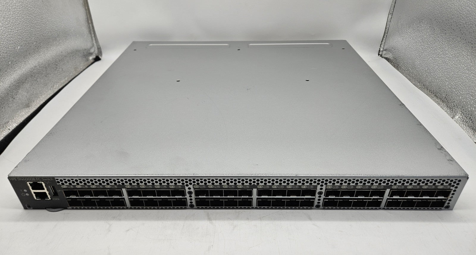 HP SN6000B 48-Port (24-Active) 16GB SFP+ Network Switch w/ 2x PSU & 5x Lic0