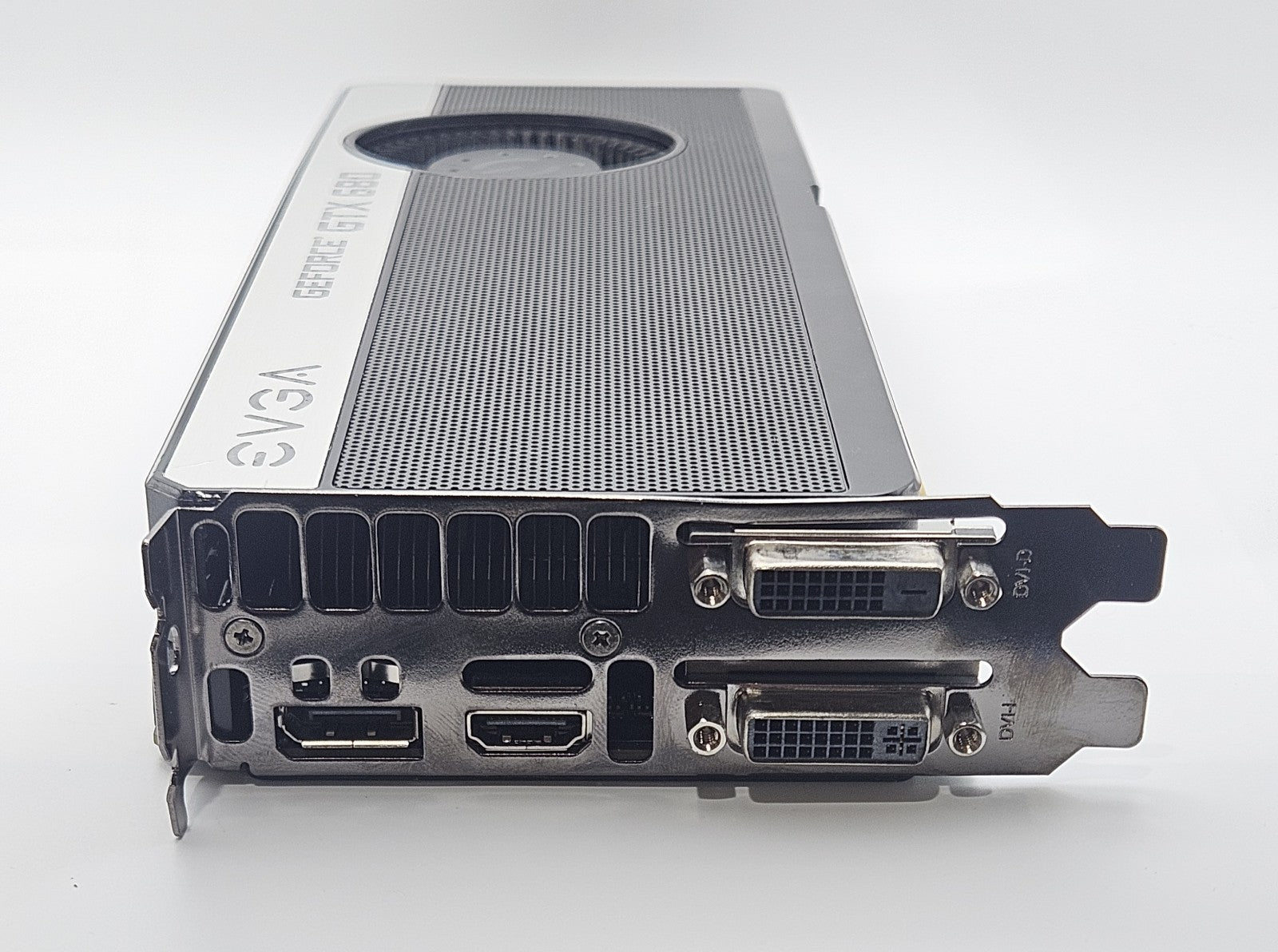 EVGA Geforce GTX 680 4GB GDDR5 PCI-E 3.0 x16 Video Graphics Card 04G-P4-2686-KR1