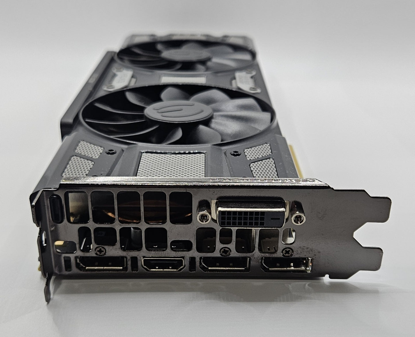 EVGA Nvidia Geforce GTX 1070 SC 8GB GDDR5 PCIe 3.0 x16 Video Graphics Card2