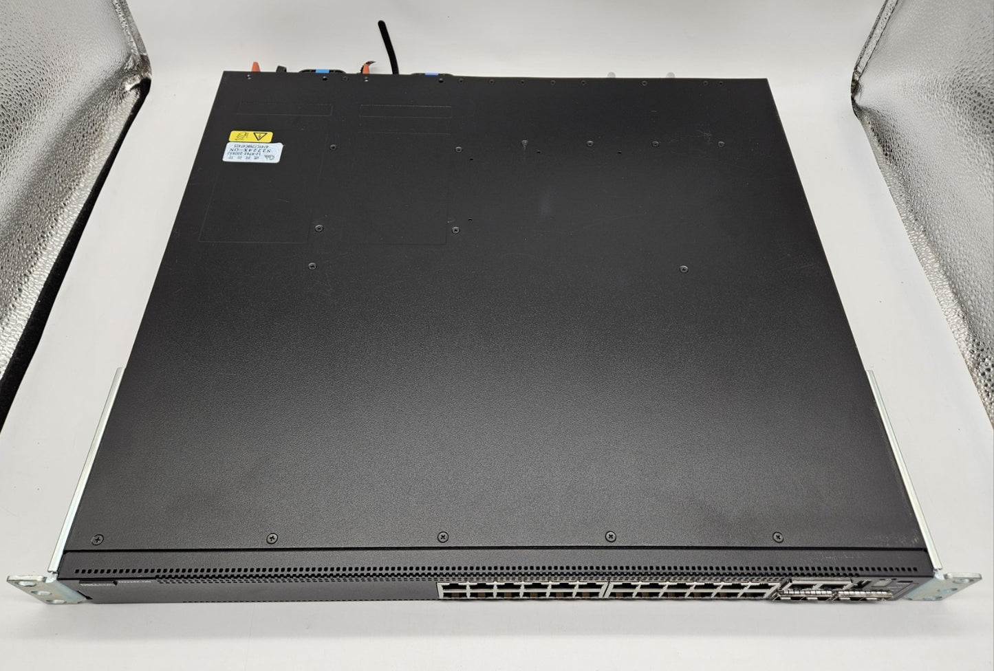 Dell PowerSwitch 24-Port 2.5Gb Ethernet 4-Port 25G SFP Network Switch N2224X-ON2