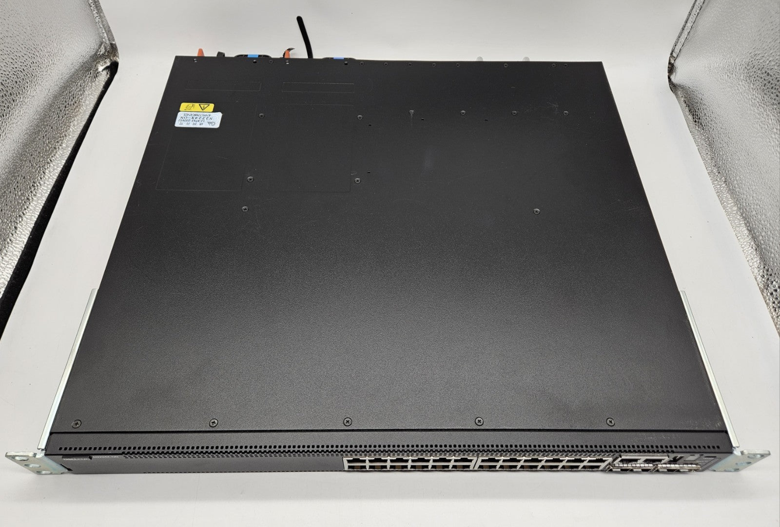 Dell PowerSwitch 24-Port 2.5Gb Ethernet 4-Port 25G SFP Network Switch N2224X-ON2