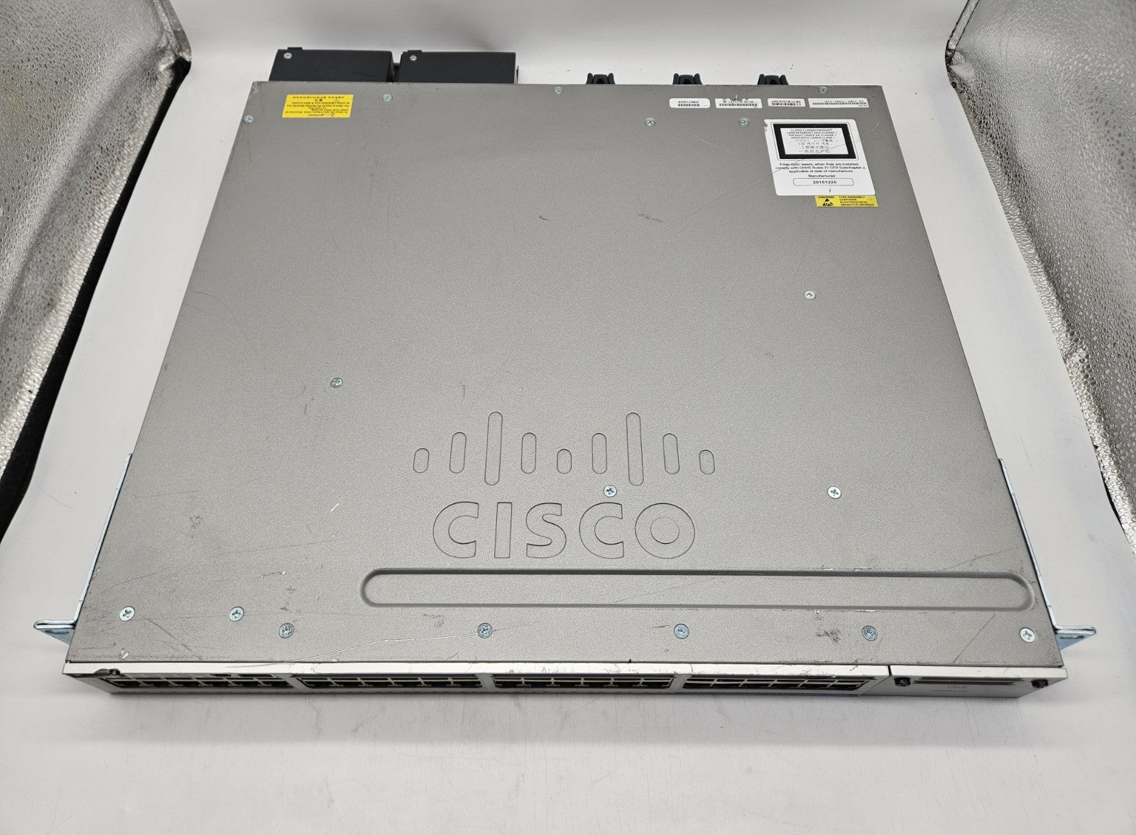 Cisco Catalyst 3850 48-Port GbE (12-10GbE) Network Switch WS-C3850-12X48U-E2