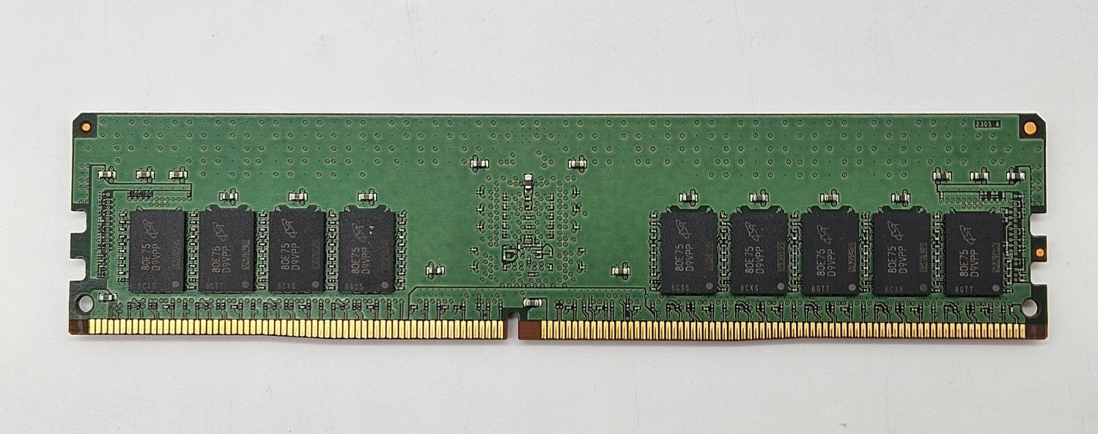 Micron 16GB PC4-21300 DDR4-2666MHz REG ECC Server Memory MTA18ASF2G72PDZ-2G6E11