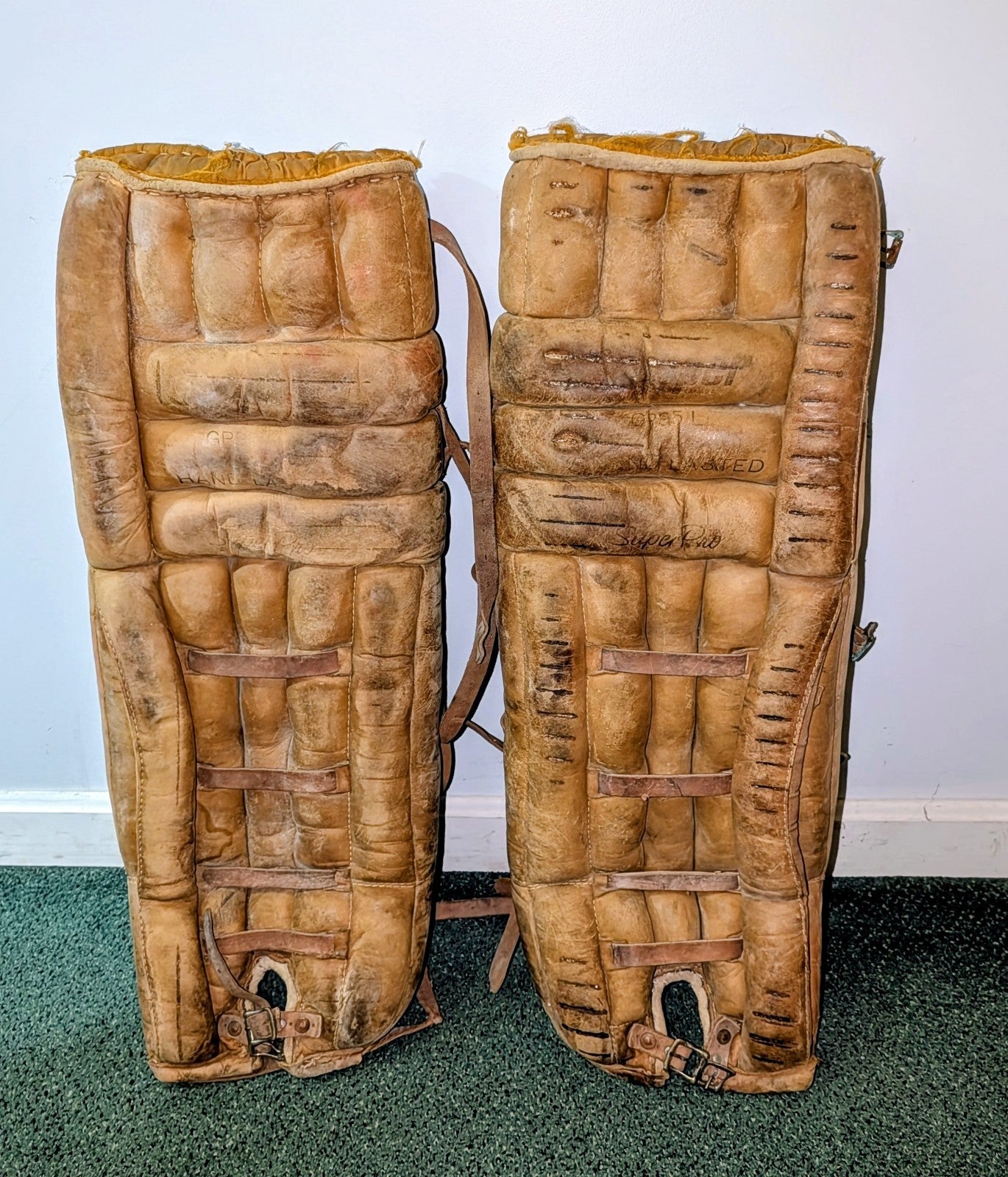 Vintage Goalie Leg Pads, Cooper GP 95L Superpro0