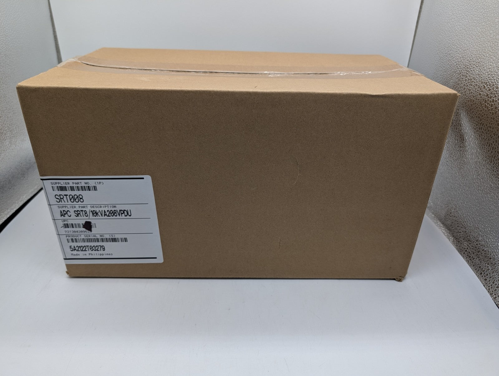 New Sealed APC Smart-UPS SRT008 SRT Power Distribution Unit0