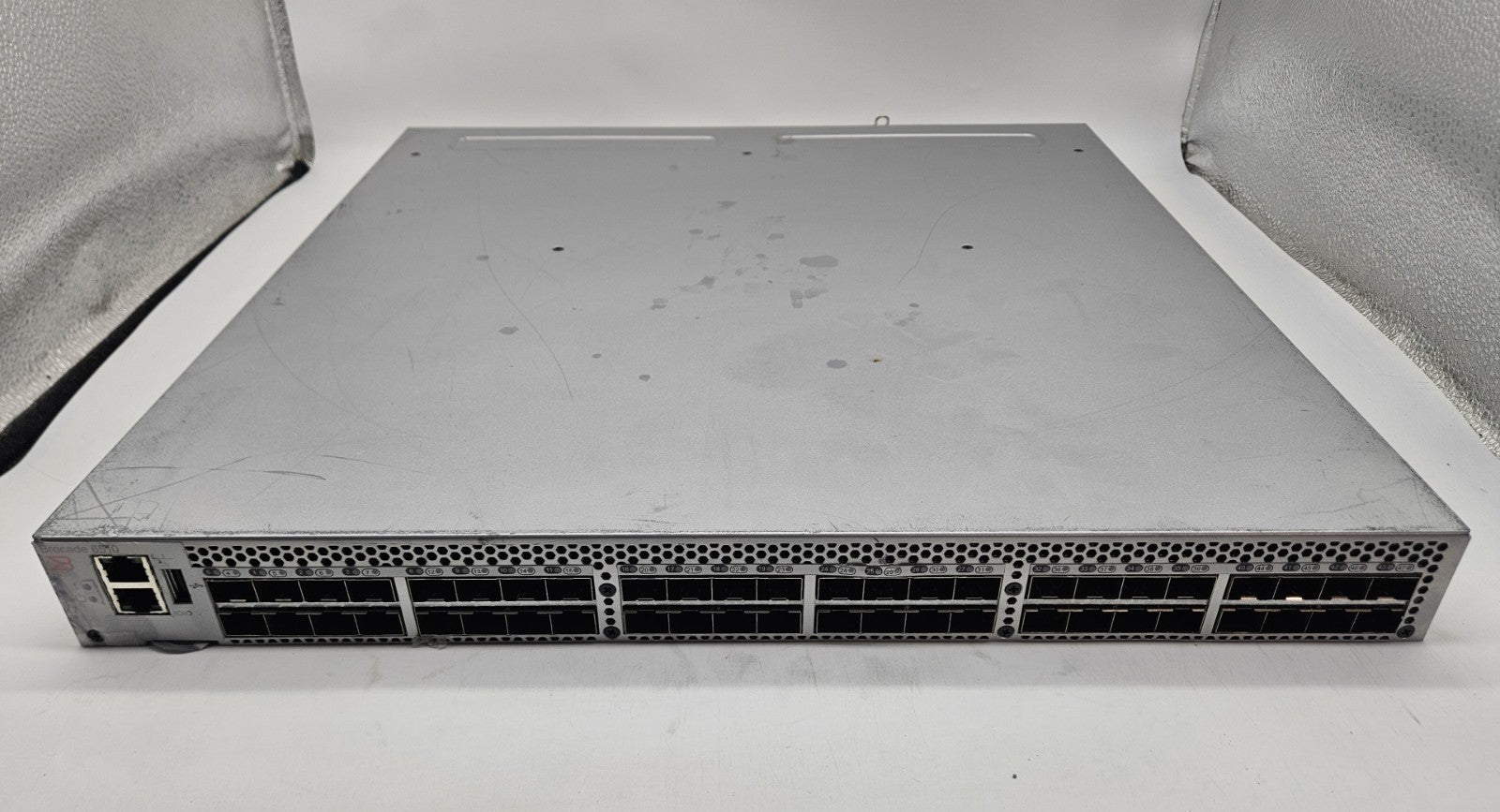Brocade 6510 48-Port 16GB SFP+ (36-Active) Network Switch w/Lic. DL-6510-24-8G-F0