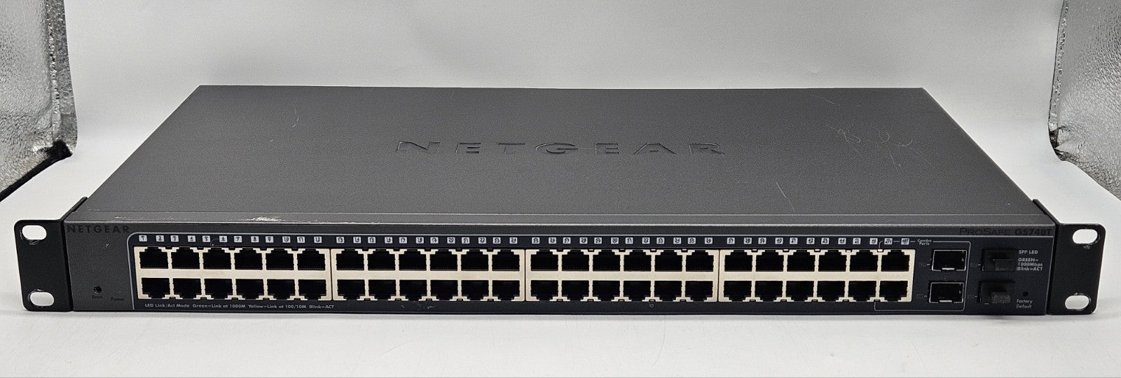 Netgear ProSafe GS748T 48-Port GbE & 4-Port SFP Network Switch GS748T V4H11