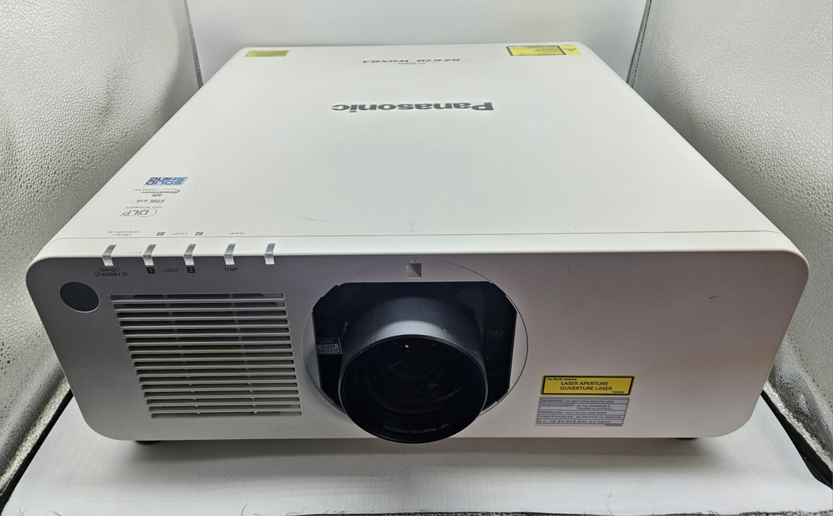 Panasonic Laser WUXGA DLP 6500 Lumens Auditorium Projector 8381 Lamp PT-RZ670 **0