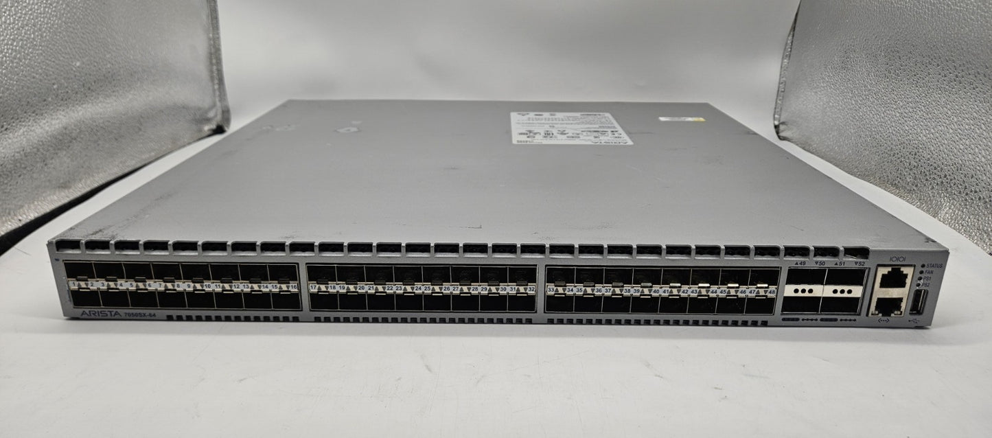 Arista 48-Port 10GB SFP+ & 4-Port 40GB QSFP+ Network Switch DCS-7050SX-64-R1