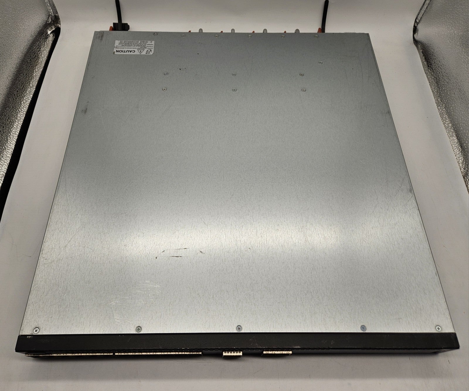 Dell 28-Port 10Gb SFP+ 2-Port 100Gb QSFP28 Network Switch OS10 w/2x PS S4128F-ON2