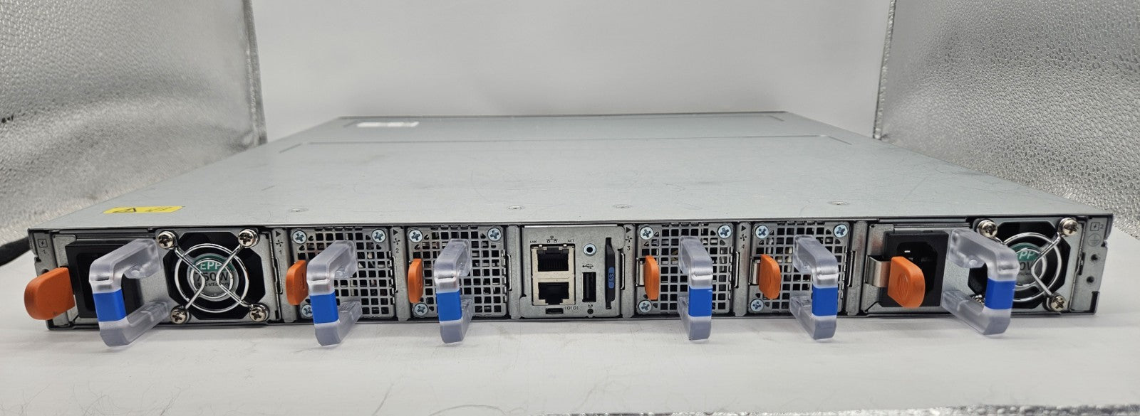 Dell EMC 48-Port 25Gb SFP28 & 6-QSFP Network Switch OS 10.5 Enterprise S5248F-ON4