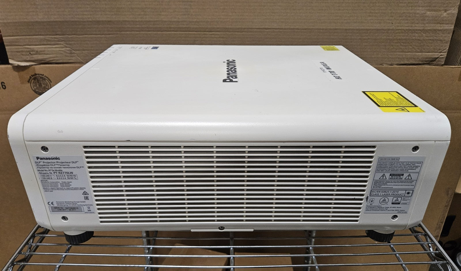 Panasonic Laser WUXGA DLP 7000 Lumens Projector 6063 Hours 6024 Lamp PT-RZ7705