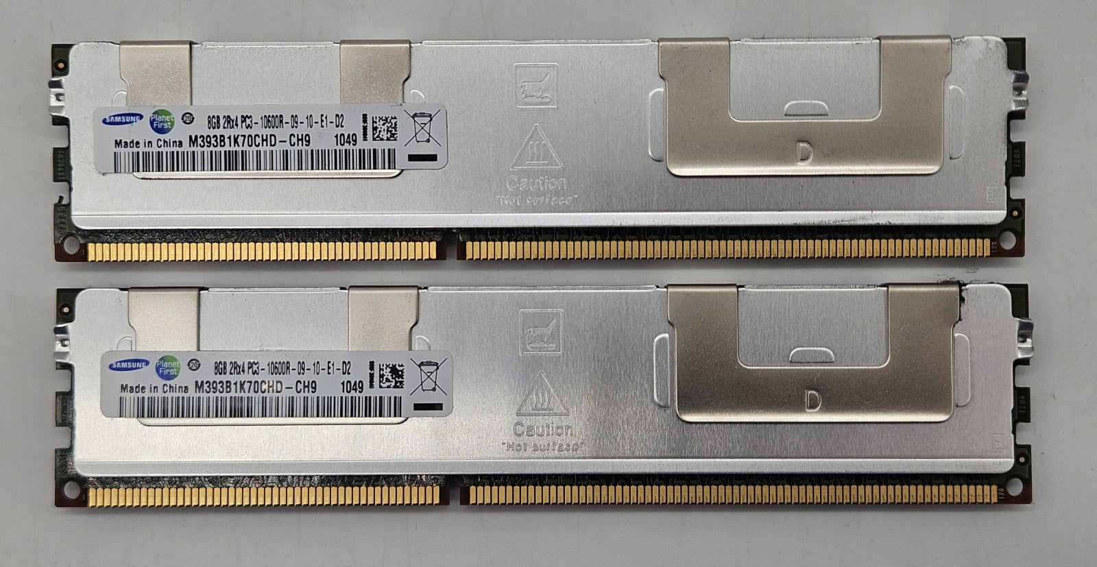 LOT OF 2 Samsung 8GB PC3-10600 DDR3-1333MHz ECC REG Server RAM M393B1K70CHD-CH90