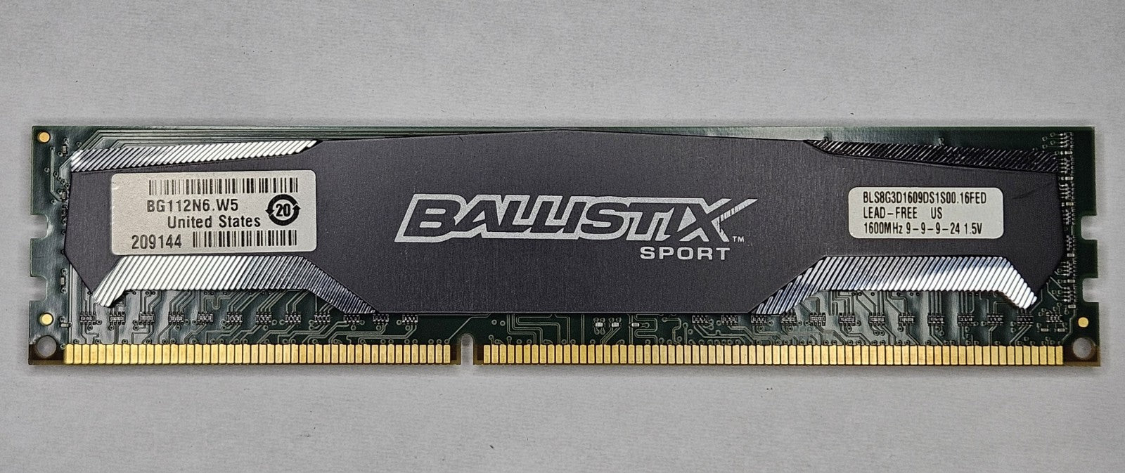 LOT OF 2 Crucial 8GB PC3-12800 DDR3-1600MHz Desktop RAM BLS8G3D1609DS1S00.16FED1
