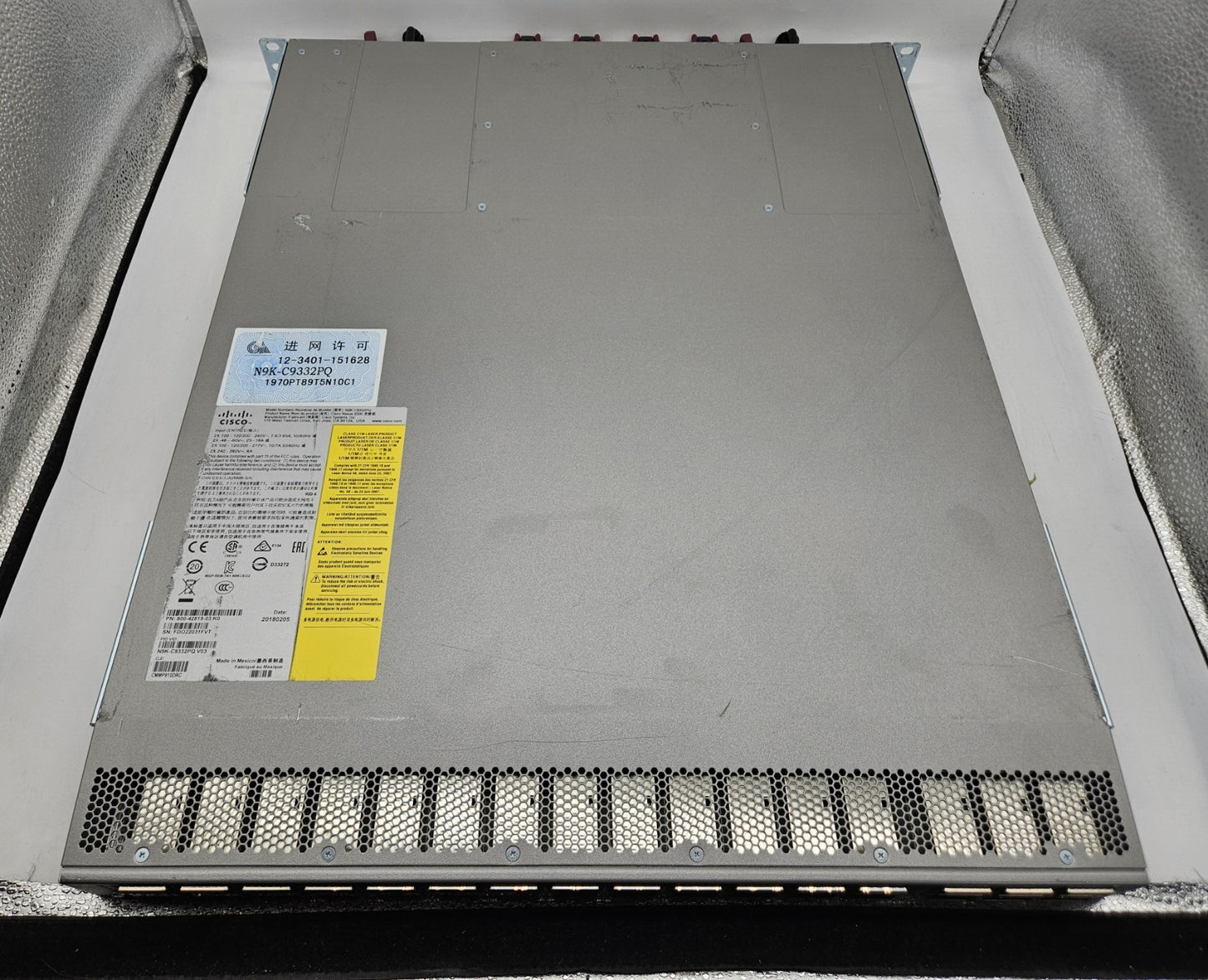 Cisco Nexus 9000 32-Port 40Gb QSFP+ Network Switch w/ 2x PSU N9K-C9332PQ2