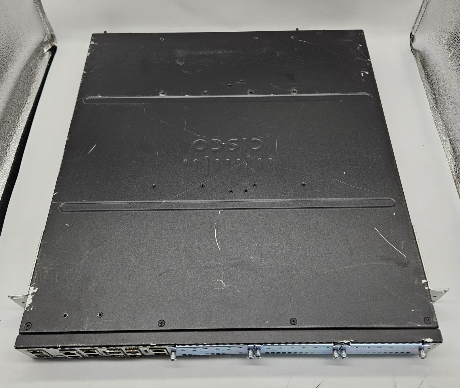 Cisco ISR4431 4-Port GbE & 4-Port SFP Integrated Service Router (No Bezel)2