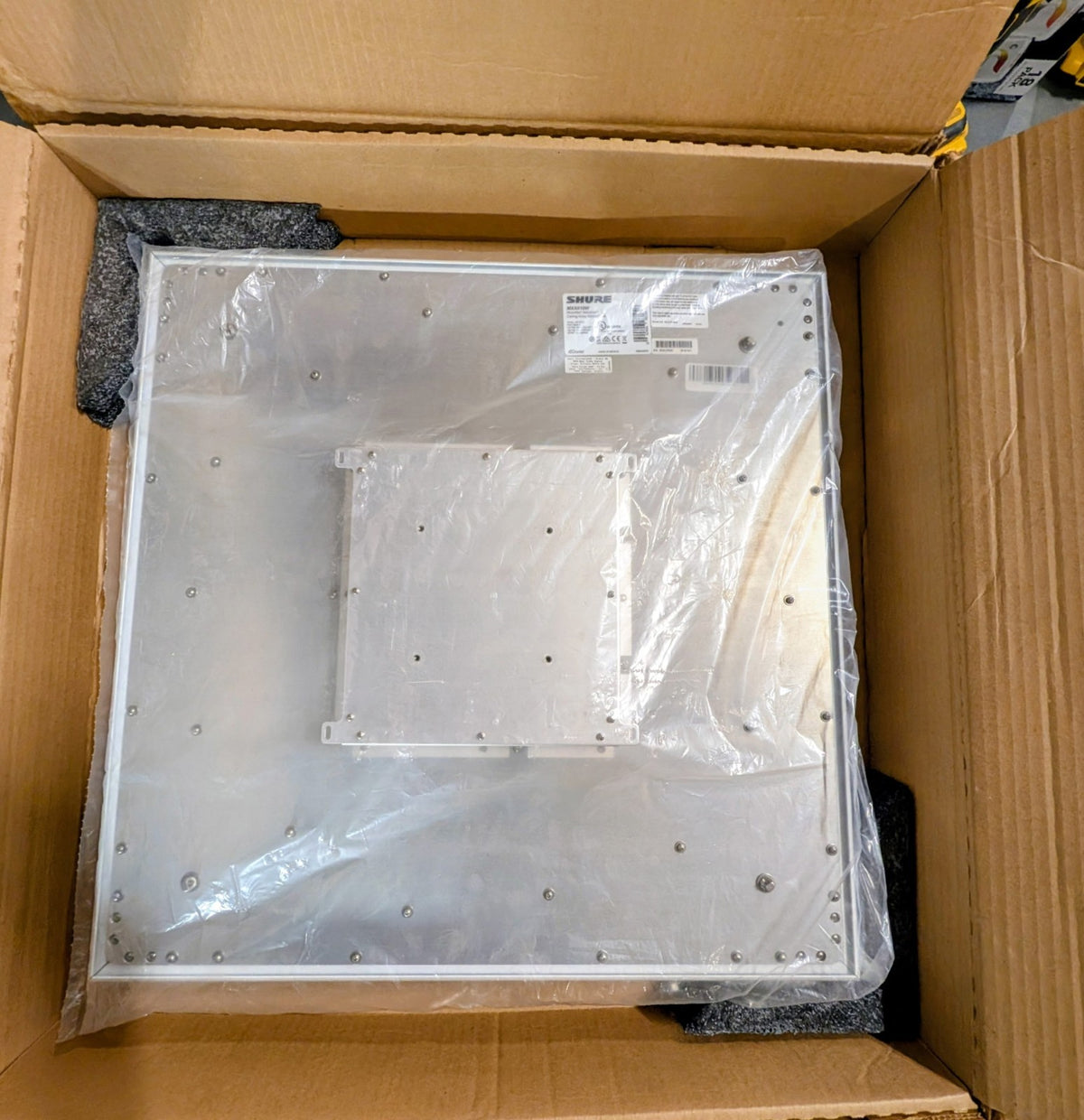 Shure Microflex Advance Ceiling Array Microphone White 60CM w/Dante MXA910W-60CM1