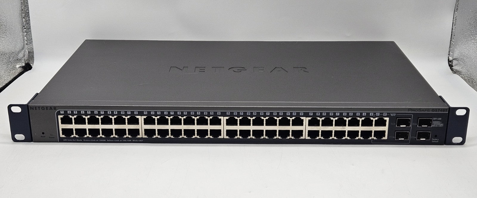 Netgear ProSafe GS748T 48-Port GbE & 4-Port SFP Network Switch GS748T V4H21