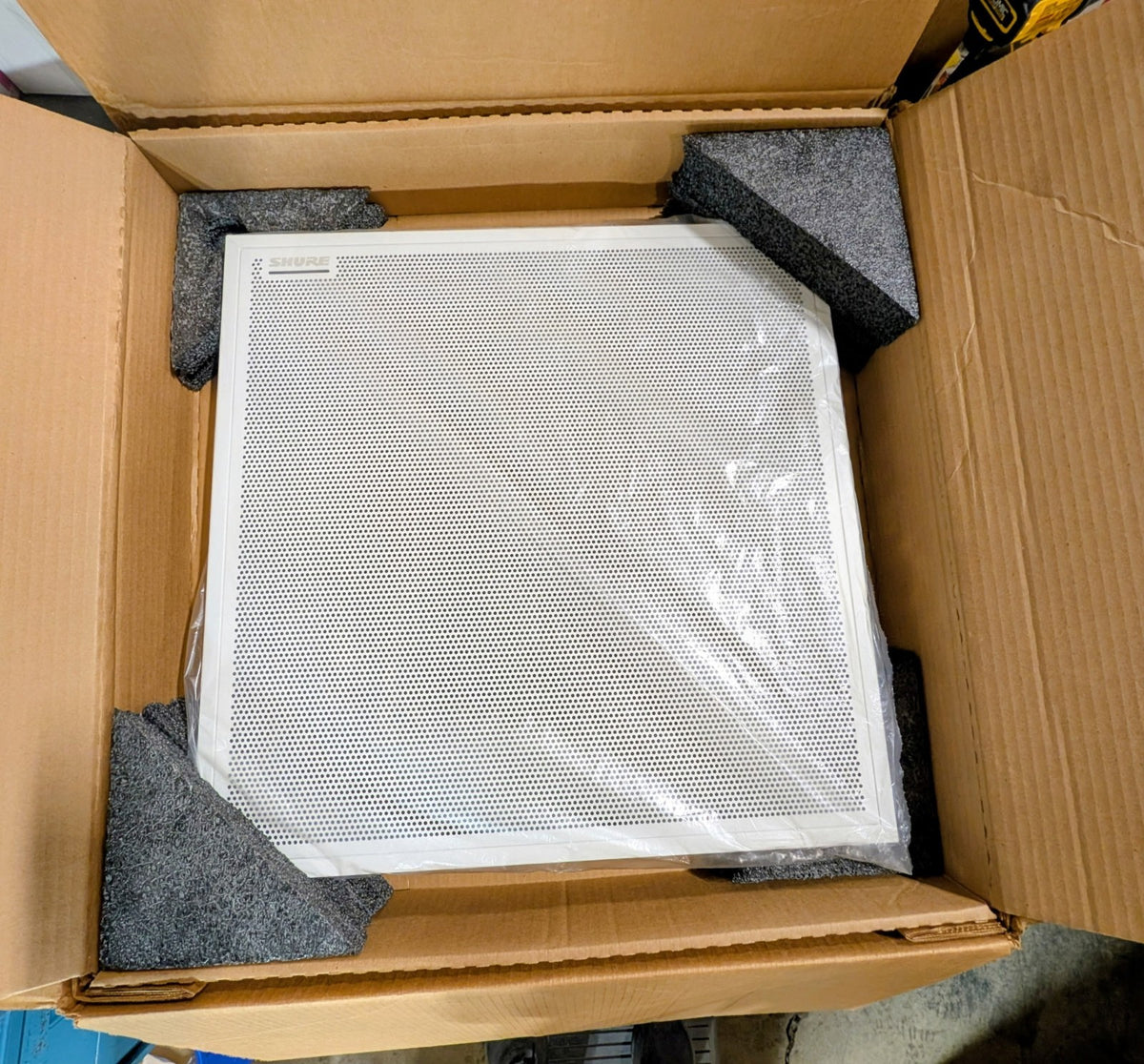 Shure Microflex Advance Ceiling Array Microphone White 60CM w/Dante MXA910W-60CM0