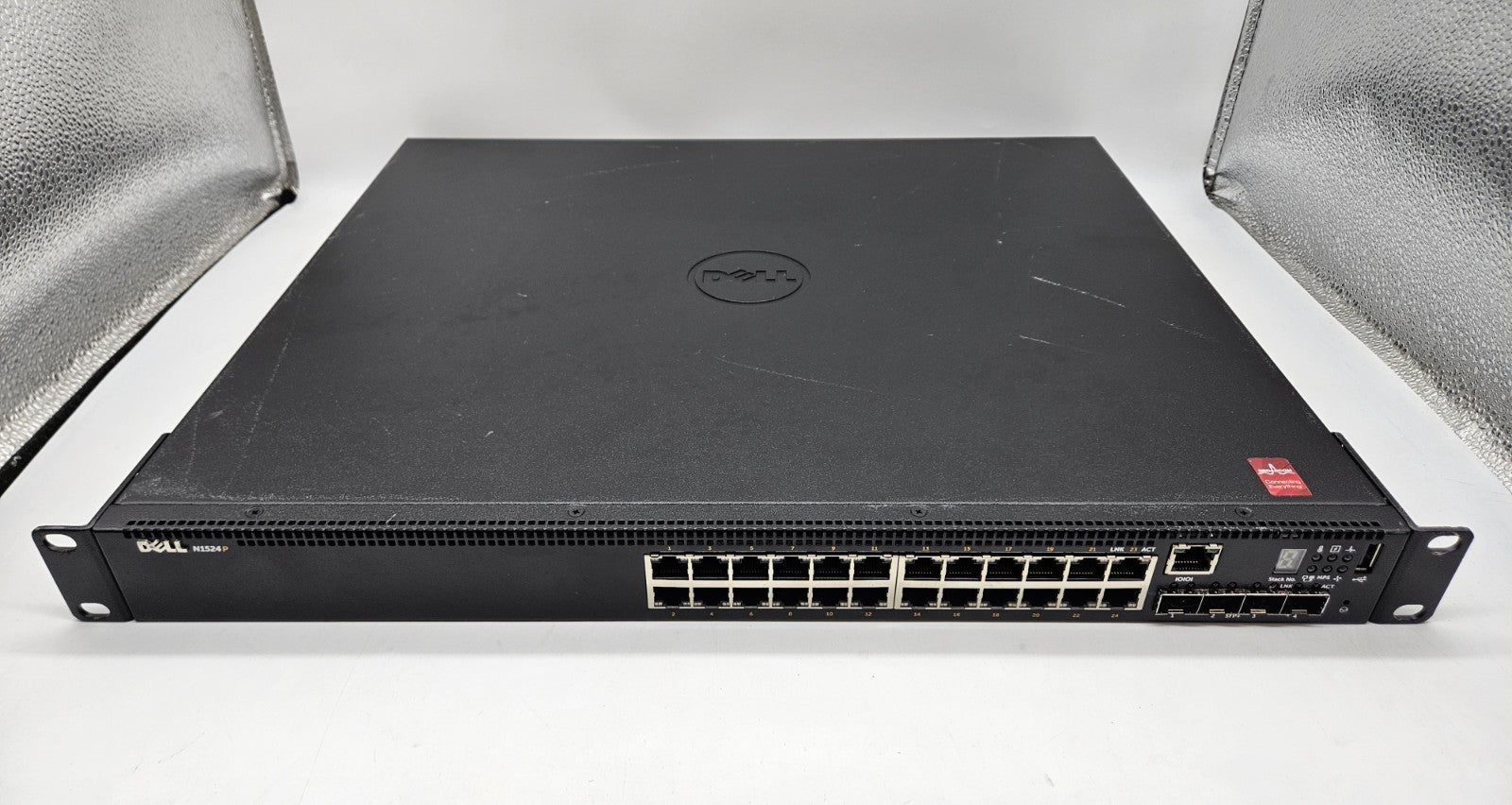 Dell 24-Port PoE+ Gigabit Ethernet 4-Port 10Gb SFP Layer 2 Network Switch N1524P0