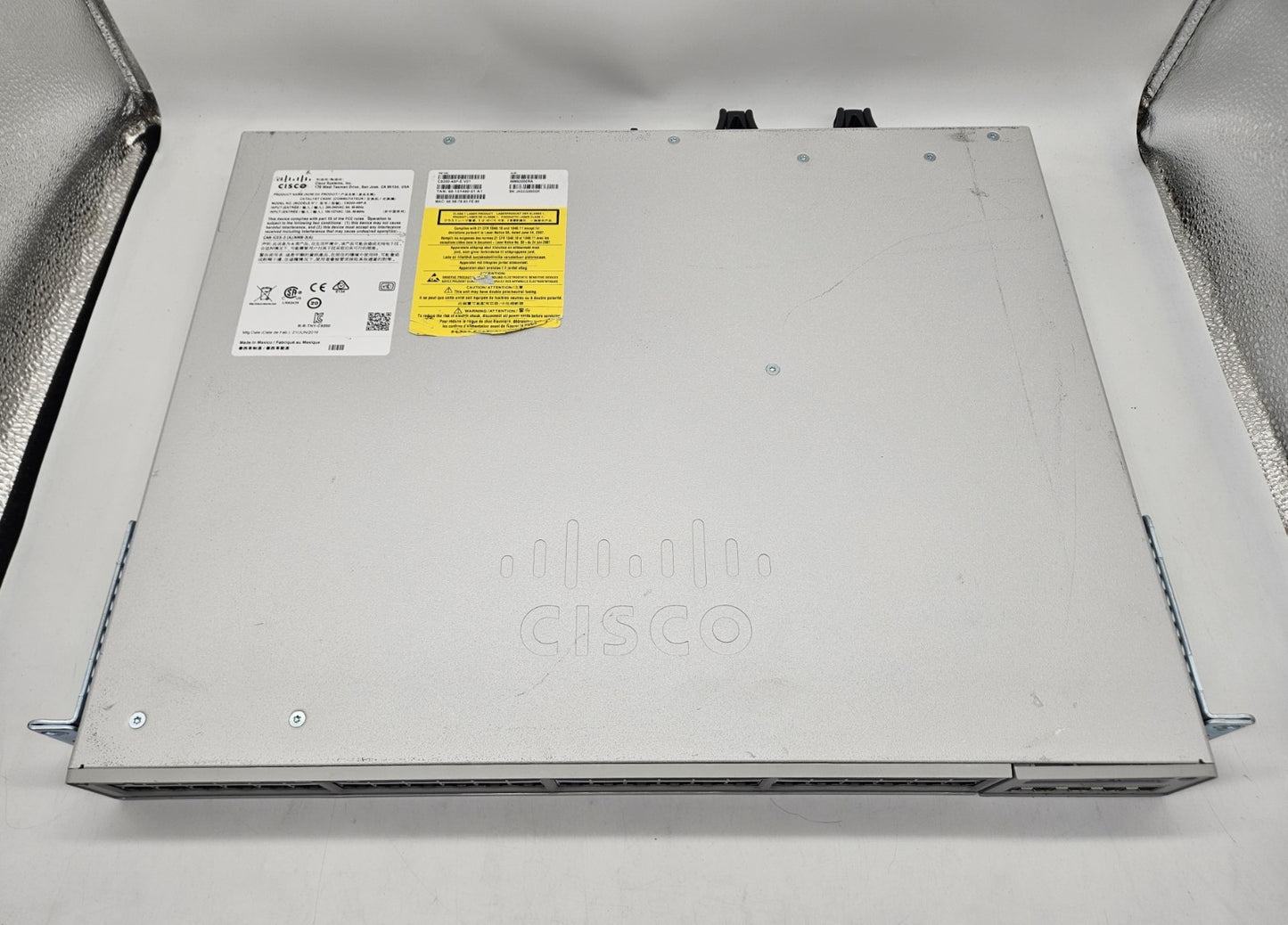 Cisco Catalyst 9200 48-Port GbE PoE+ Network Switch w/ Module 1x PSU C9200-48P-E2