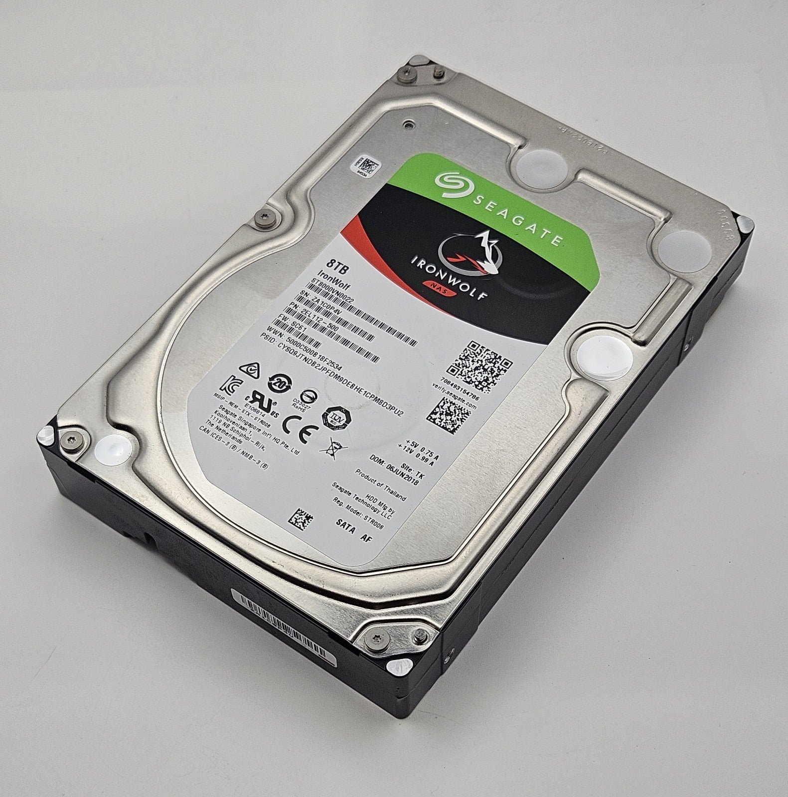 Seagate IronWolf NAS 8TB 7200RPM SATA 6Gbps 256MB 3.5" Hard Drive ST8000VN00220