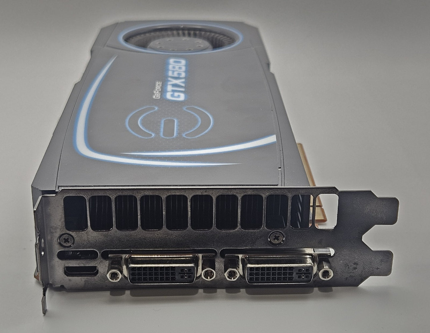 EVGA GeForce GTX 580 1.5GB GDDR5 PCI-E 2.0 x16 Video Graphics Card1