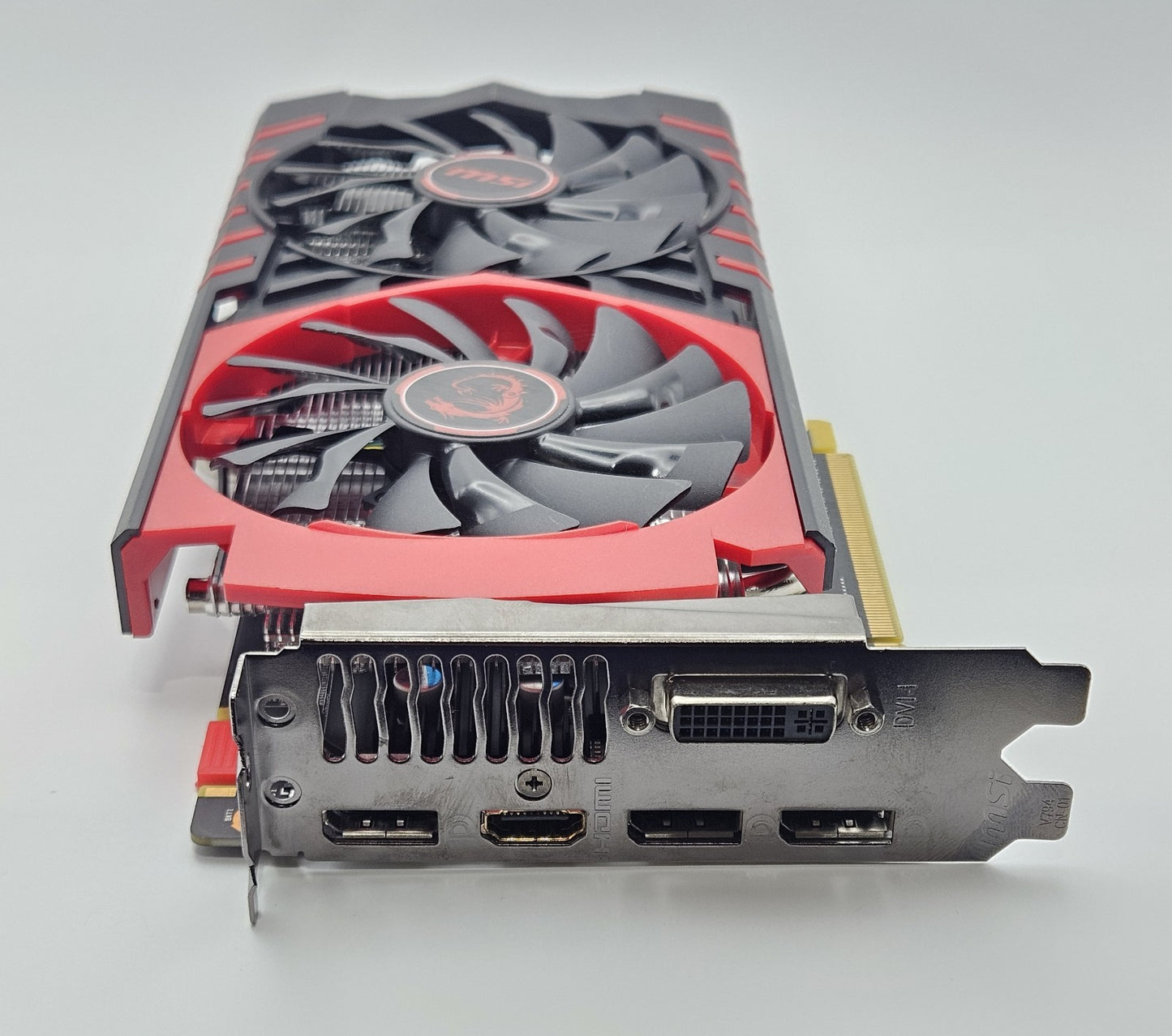MSI GeForce GTX 950 Gaming 2GB GDDR5 PCI-E 3.0 x16 Video Graphics Card 1