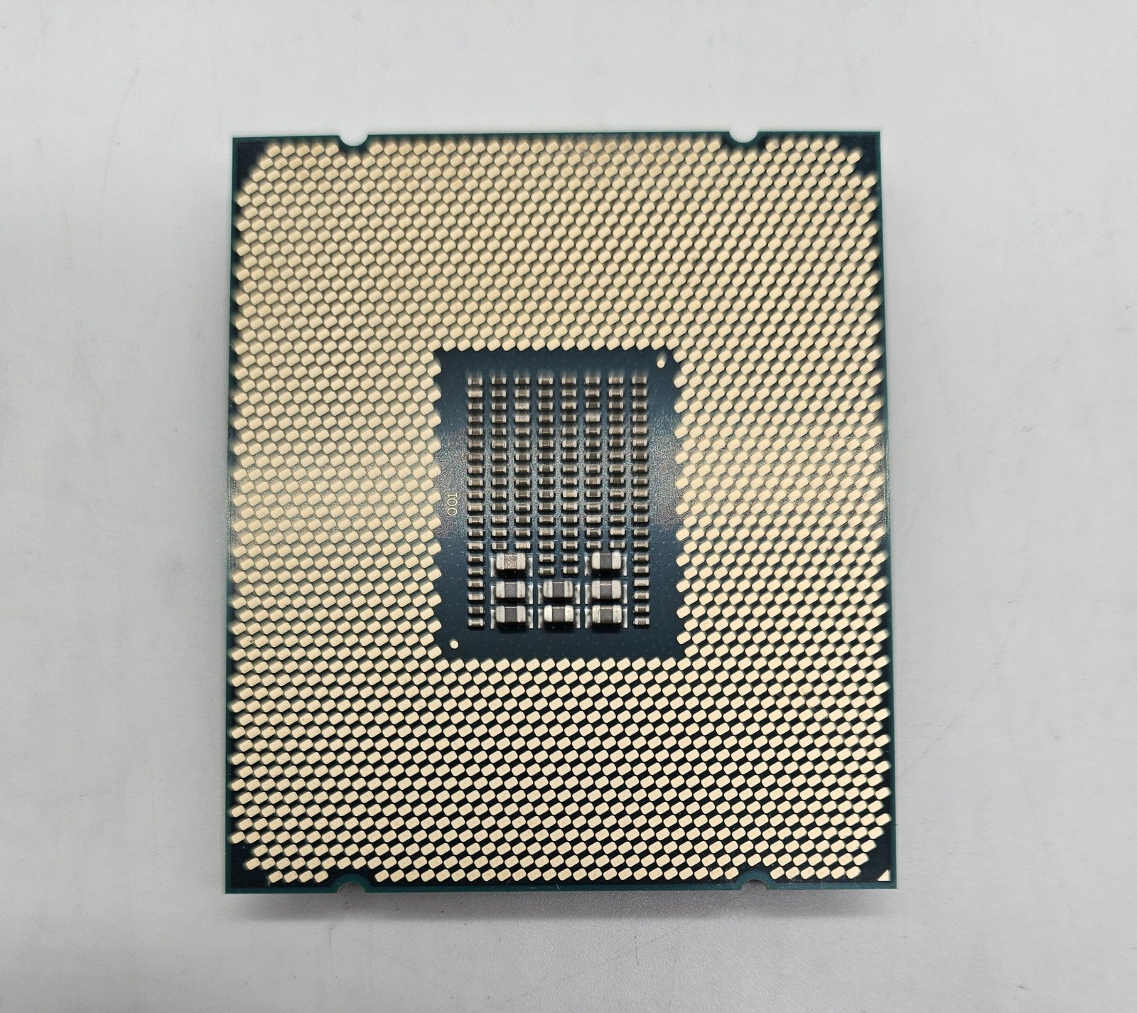 LOT OF 2 Intel Xeon E5-2690 v4 2.6GHz 35MB LGA2011-3 14-Core CPU Processor SR2N22