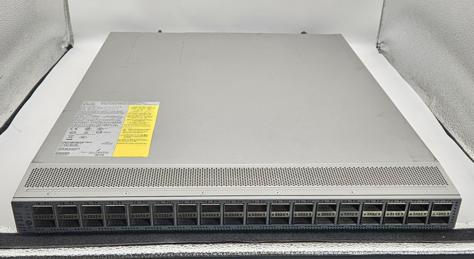 Cisco Nexus 9266C 36-Port 100GB QSFP28 Network Switch w/2x PSU(Blue) N9K-C9236C0