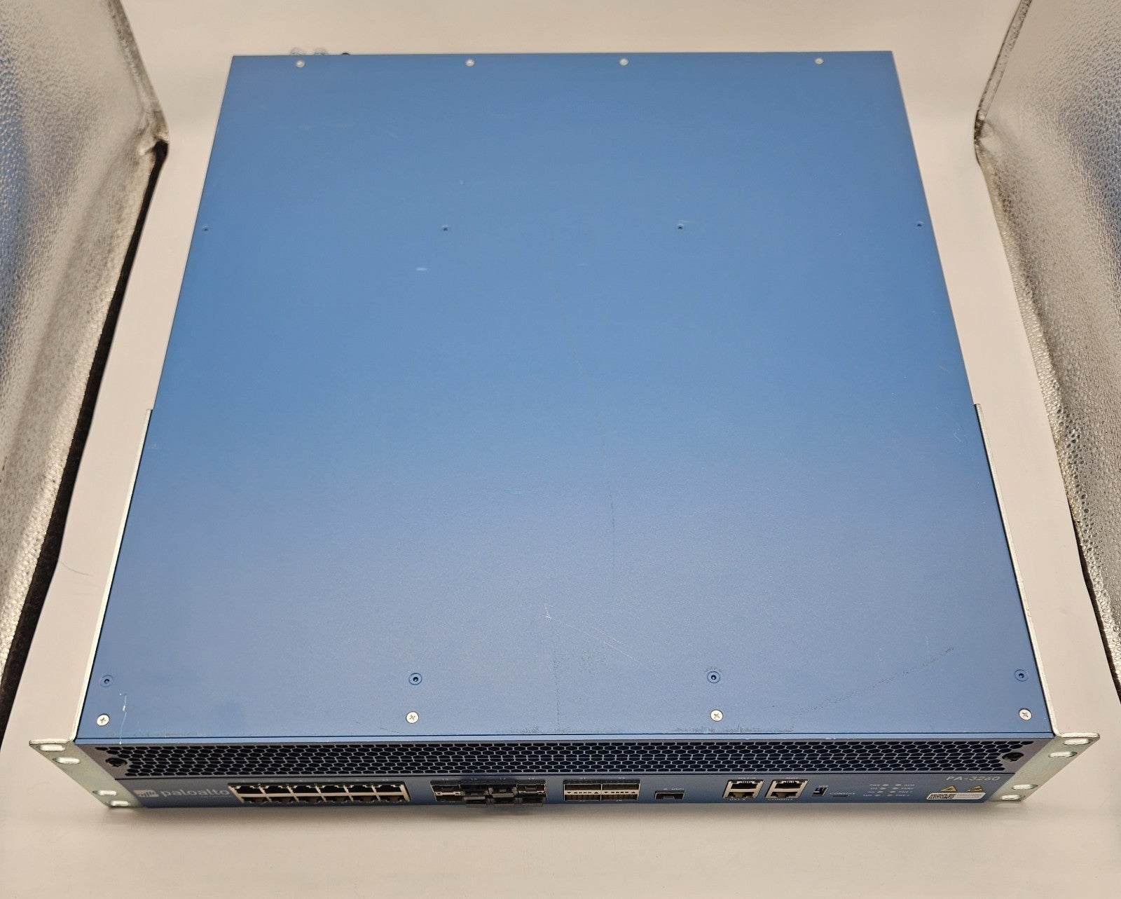 Palo Alto 12-Port GbE & 8-Port SFP+ & 4-Port QSFP+ Firewall w/240GB SSD PA-32602