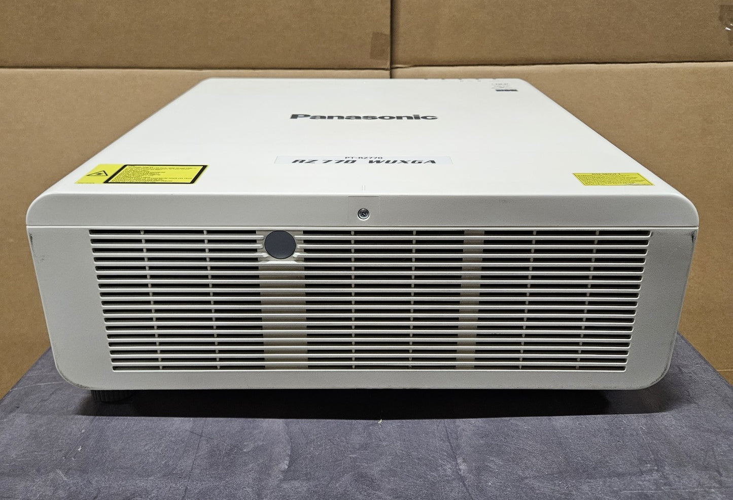 Panasonic Laser WUXGA DLP 7000 Lumens Projector 5291 Hours 5257 Lamp PT-RZ7703