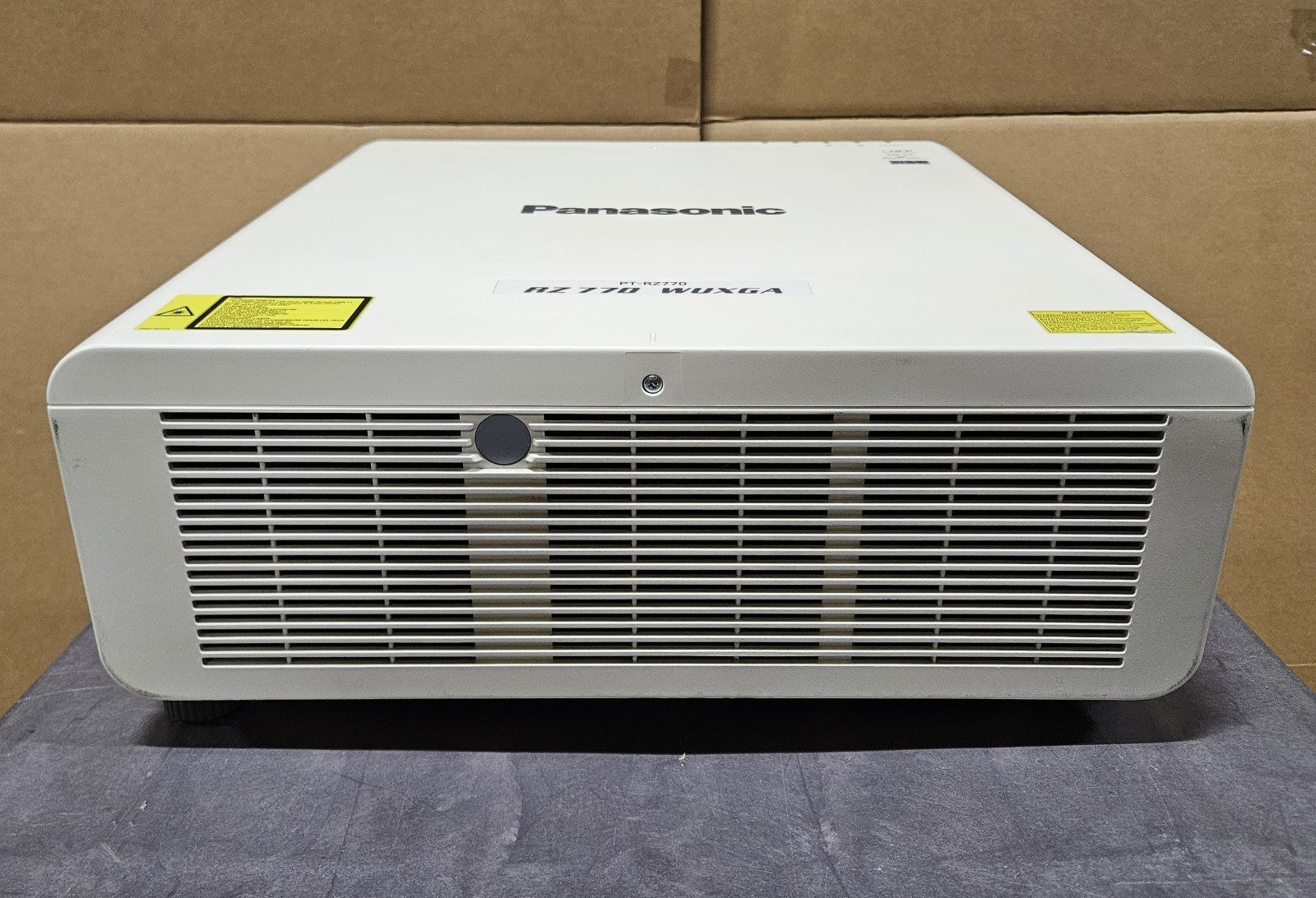 Panasonic Laser WUXGA DLP 7000 Lumens Projector 5291 Hours 5257 Lamp PT-RZ7703