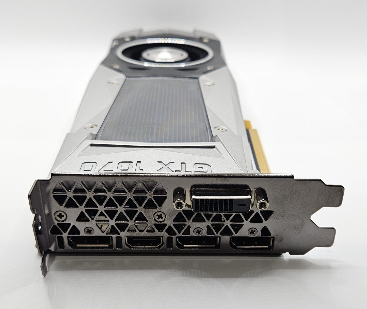 Gigabyte Geforce GTX 1070 Founders 8GB GDDR5 PCIe 3.0 x16 Video Card2