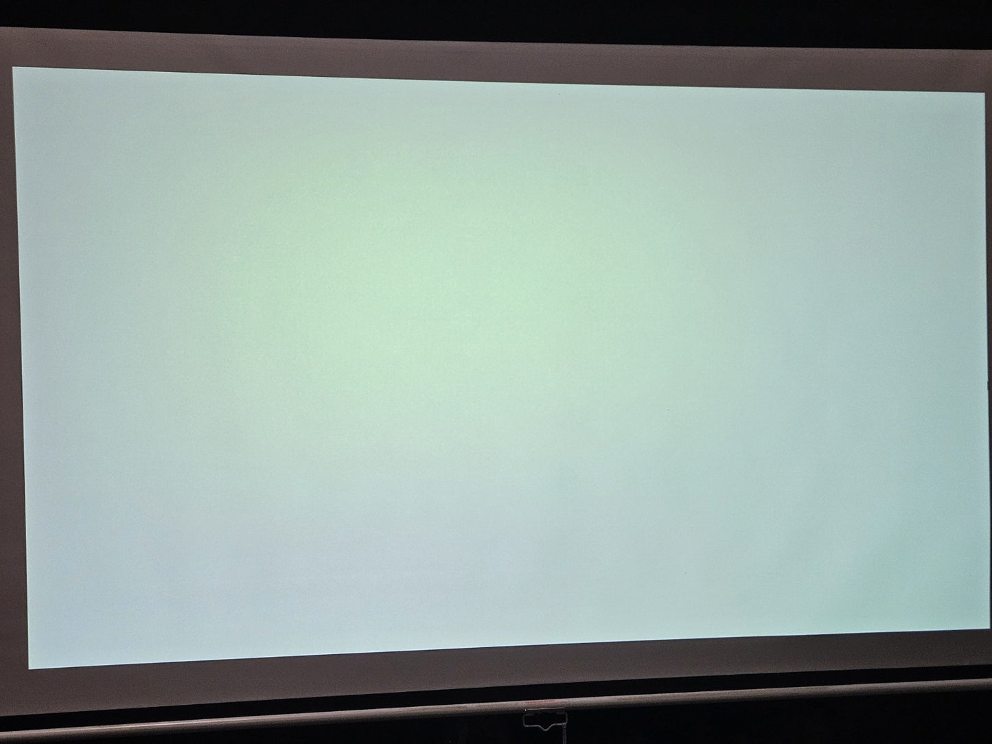 Laser WUXGA 3LCD 8000 Lumens Projector 4171 Hours (Green Spot) PRO L1300U8
