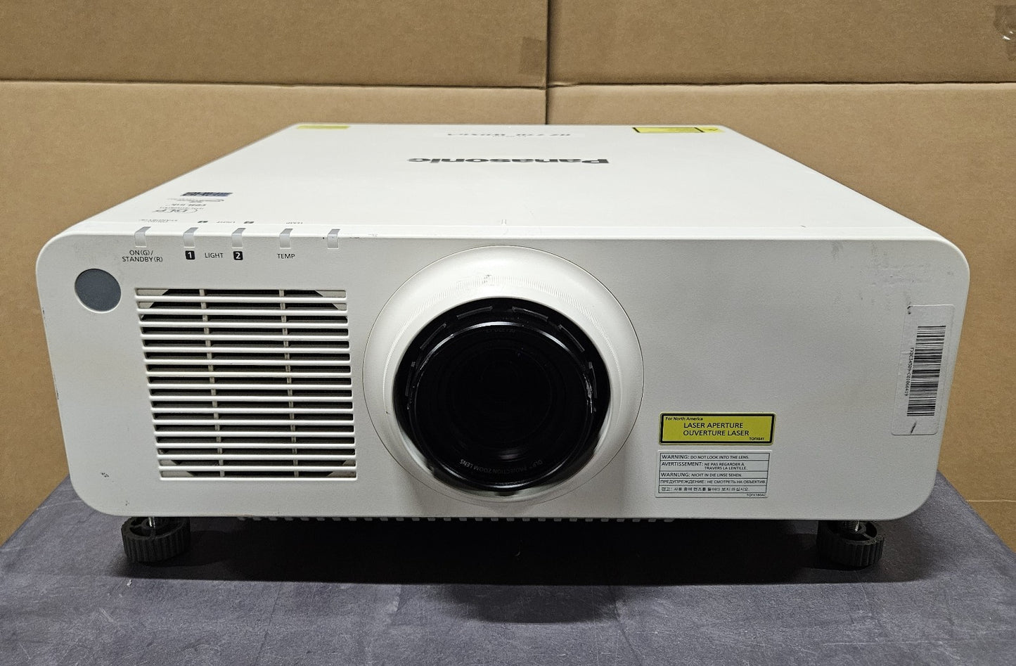 Panasonic Laser WUXGA DLP 7000 Lumens Projector 5291 Hours 5257 Lamp PT-RZ7701